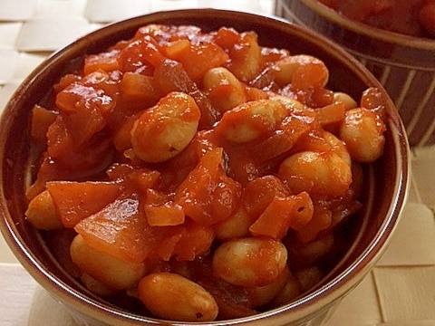 大豆の水煮とトマトジュースでチリコンカン風✿